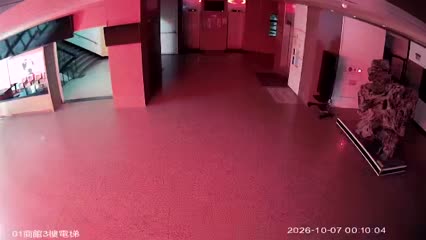 淡江大學商管3樓電梯
